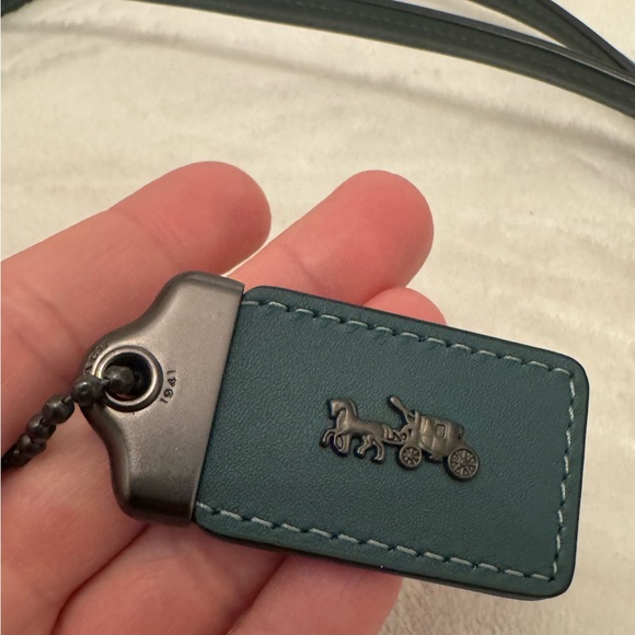 Coach Rogue25 set of 2 shoulder straps, clotchette‘n 1941 leather tag-turquoise - Picture 12 of 13